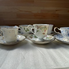 NARUMI（鳴海製陶）デザイン違い カップ＆ソーサー 6客セットの画像