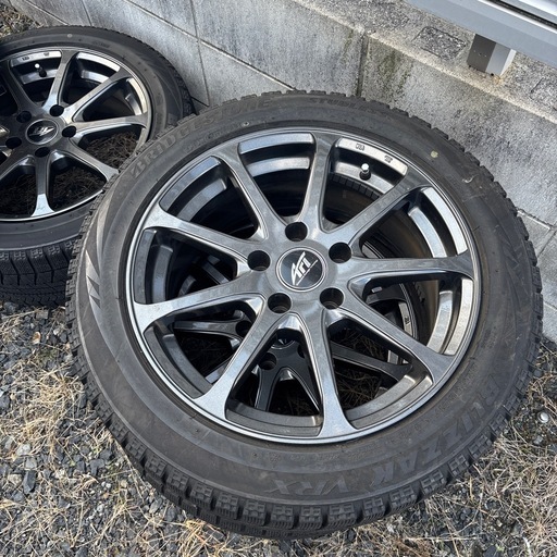 どーもです出品　スタッドレスタイヤ17インチ スタッドレスタイヤ 17インチアルミ付