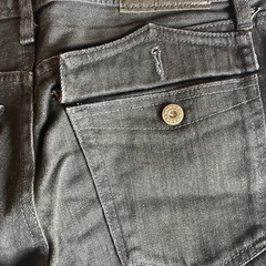 ユニクロジーンズ slimfit shoecutの画像