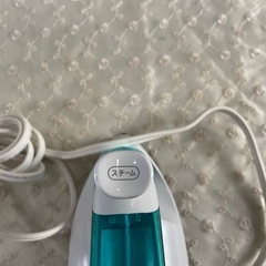 J700⭐️コンパクトスチームアイロンの画像