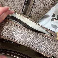 GUESS バックセットの画像