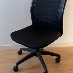 ニトリ ワークチェア キャドレ (CADRE) 黒 デスクチェア
