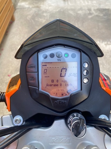 【程度良】KTM DUKE125  ABS  車体　早期成約特典あり KTM 125 DUKE」はシリーズ中の最小排気量車。2023モデルにはホワイト