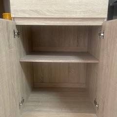 ⭐︎取引中⭐︎食器棚の画像