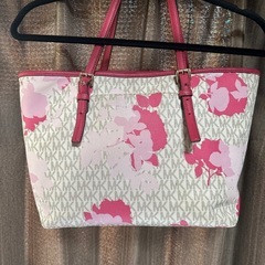 MICHEAL KORSの画像