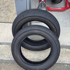 GROM125 中古タイヤの画像