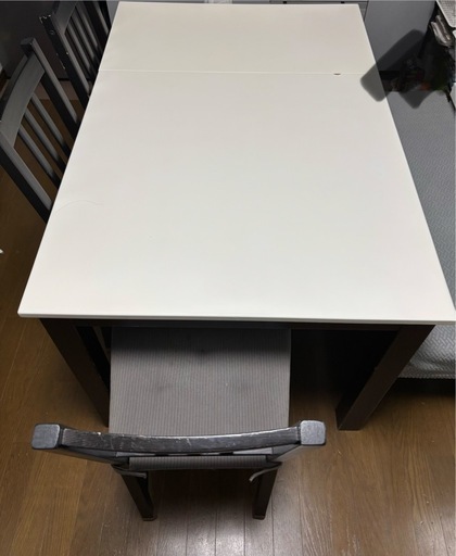 4点セット‼️（12時まで値下げ中）2000円引きニトリの木のテーブルとIKEAの椅子三脚とベンチ椅子のセット 