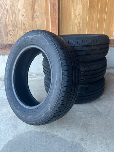 組み換え無料中古タイヤ185/65R15 88Sトーヨー年製2025 (Hussain) 南