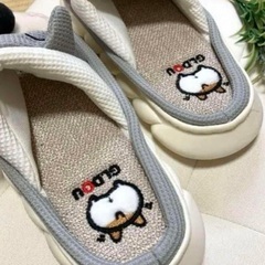 新品未使用　ワンチャン柄　スリッパの画像