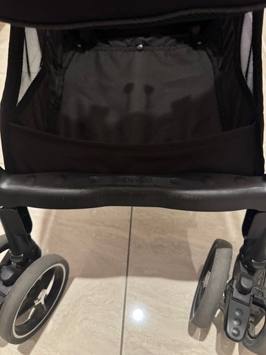 ラクーナクッションフリープラス  Aprica  ベビーカー