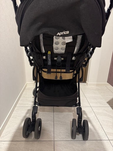 ラクーナクッションフリープラス  Aprica  ベビーカー