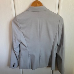 INDIVI　テーラードジャケットの画像