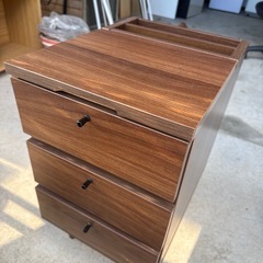 サイドチェスト　の画像