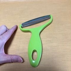 千切りピーラーの画像