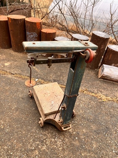 
昭和レトロ 台 手動はかり 〜120kg 岐阜計器 測定可能 現状渡し ジャンク扱い