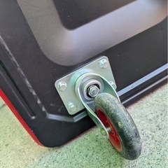 【美品】台車　お洒落　軽量タイプ　静動タイプ　赤　荷物移動　KUROCER´S　カインズブランドの画像