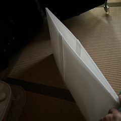 組み立てプラスチック箱の画像