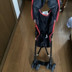 B型ベビーカーの画像