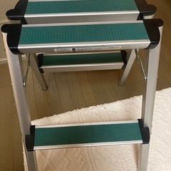 ＊決まりました＊脚立2段の画像