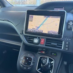 🚐 トヨタ ノア ハイブリッド｜ファミリーに最適！の画像