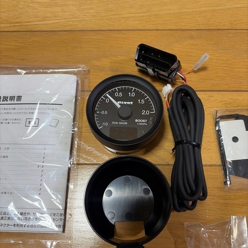 pivot DUAL GAUGE RS   
ブースト計　OBDタイプ 