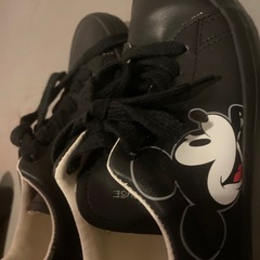 スニーカーの画像