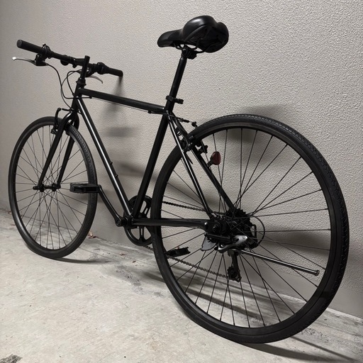 【7万で購入】クロスバイク 黒 700C 美品 高級シマノ社製変速付き ロード ピスト　マウンテン BMX ビーチクルーザー お洒落 自転車【早い者勝ち】