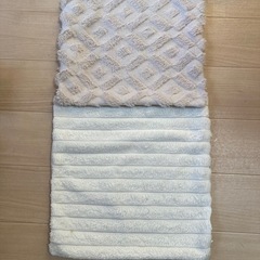 アームカバー、マフラー、クッションカバー、帽子などの画像