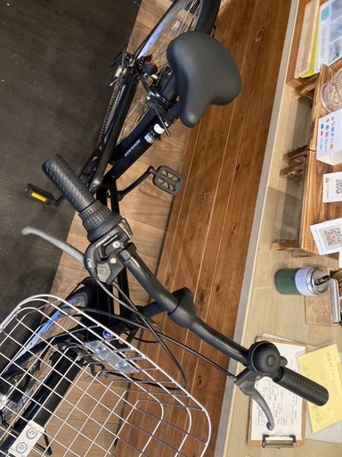 【前タイヤ新品！LEDオートライト】6段変速　26インチ自転車　マットブラック