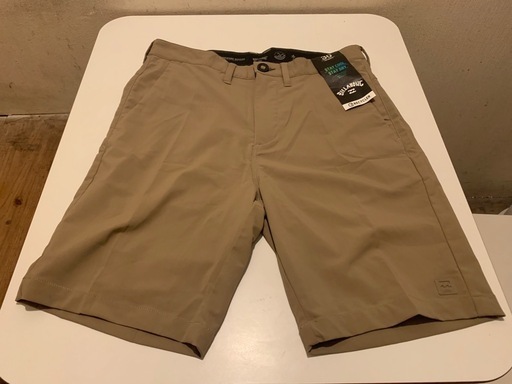 新品 ビラボン 水陸短パン サイズ30