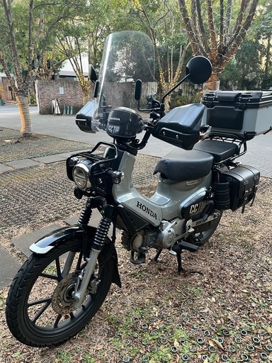 【取引終了】ホンダ クロスカブ110 人気色グレー CC110 JA60 2025年式　走行少　カスタム多数 ホンダ「クロスカブ110」のニューカラーが登場！ 新色はレブルやGBなど