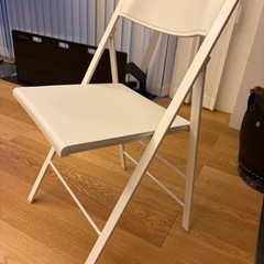 折りたたみチェアの画像