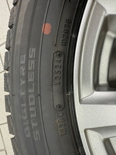 新品同様　235/60R18 4本セット