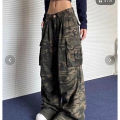 ミルタリールーズカーゴパンツ  迷彩柄カーゴパンツの画像