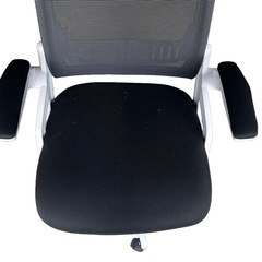 Biranu　オフィスチェア　メッシュ張り背面腰サポート　可動式アームレス　昇降　ロッキング機能付　大阪配送可能の画像