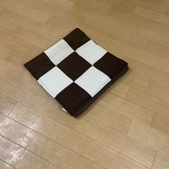 長い座布団の画像