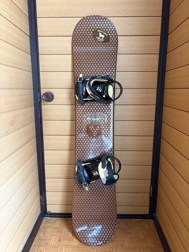 BURTON スノボ板 150～155サイズ ビンディング カバー付き スノボ板