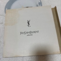 【新品未使用】イブサンローランの平皿の画像