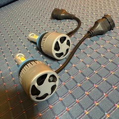 車ライトの球の画像