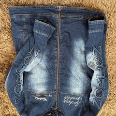 ブルゾンの画像