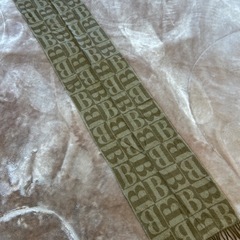 バーバリーズBurberrysマフラー ストール ショール スカーフ茶色ブラウンベージュカシミヤ　カシミア100％ レディース（lady's LADYS）女性用、婦人 ウィメンズ（women’s） メンズ（men’s）男性用、紳士 ユニセックス男女兼用の画像