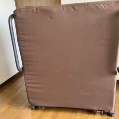 折りたたみベッド＜マットレス一体型＞を譲りますの画像