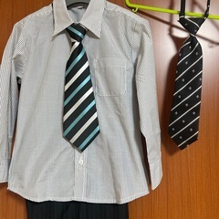 フォーマルスーツ 男の子の画像