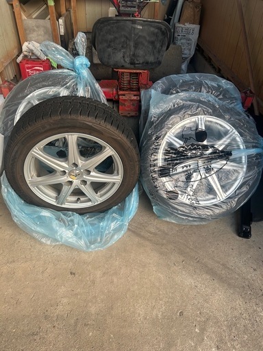 スタッドレスタイヤ　ホイール付き　ダンロップ　195/55R16 87Q