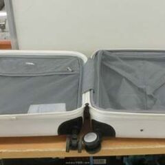 スイスミリタリー SM-C318 18in スーツケース 42L ホワイト 白 キャリーケース キャリーバッグ TSAロック 旅行 出張 札幌市 西野店の画像