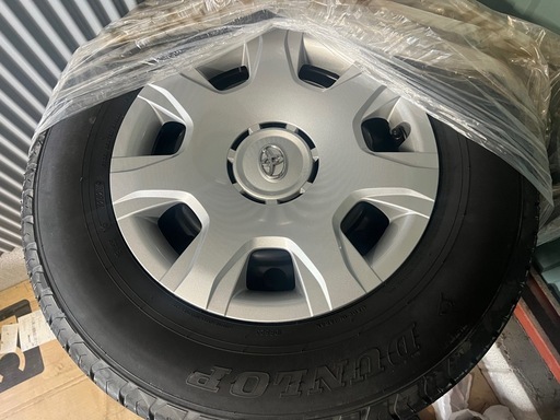 ハイエース純正タイヤ新車外し (Hans) 和泉府中のタイヤ、ホイールの