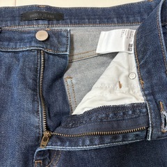 UNIQLO ジーンズの画像