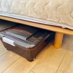 【お取引中】
キャスター付きベッド下収納ボックス３個セット　の画像