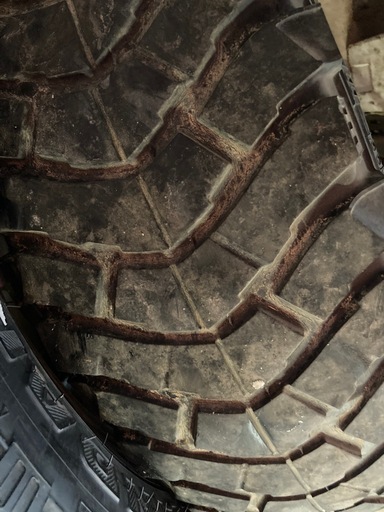 235/85r16  ジムニーアルミ　4本