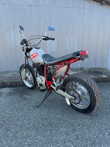 YAMAHA TW200 カスタム　実働 タイヤ前後、キャブレター新品　4輪タイヤ装着！　最短で即日の配送も可能ですのでご相談ください